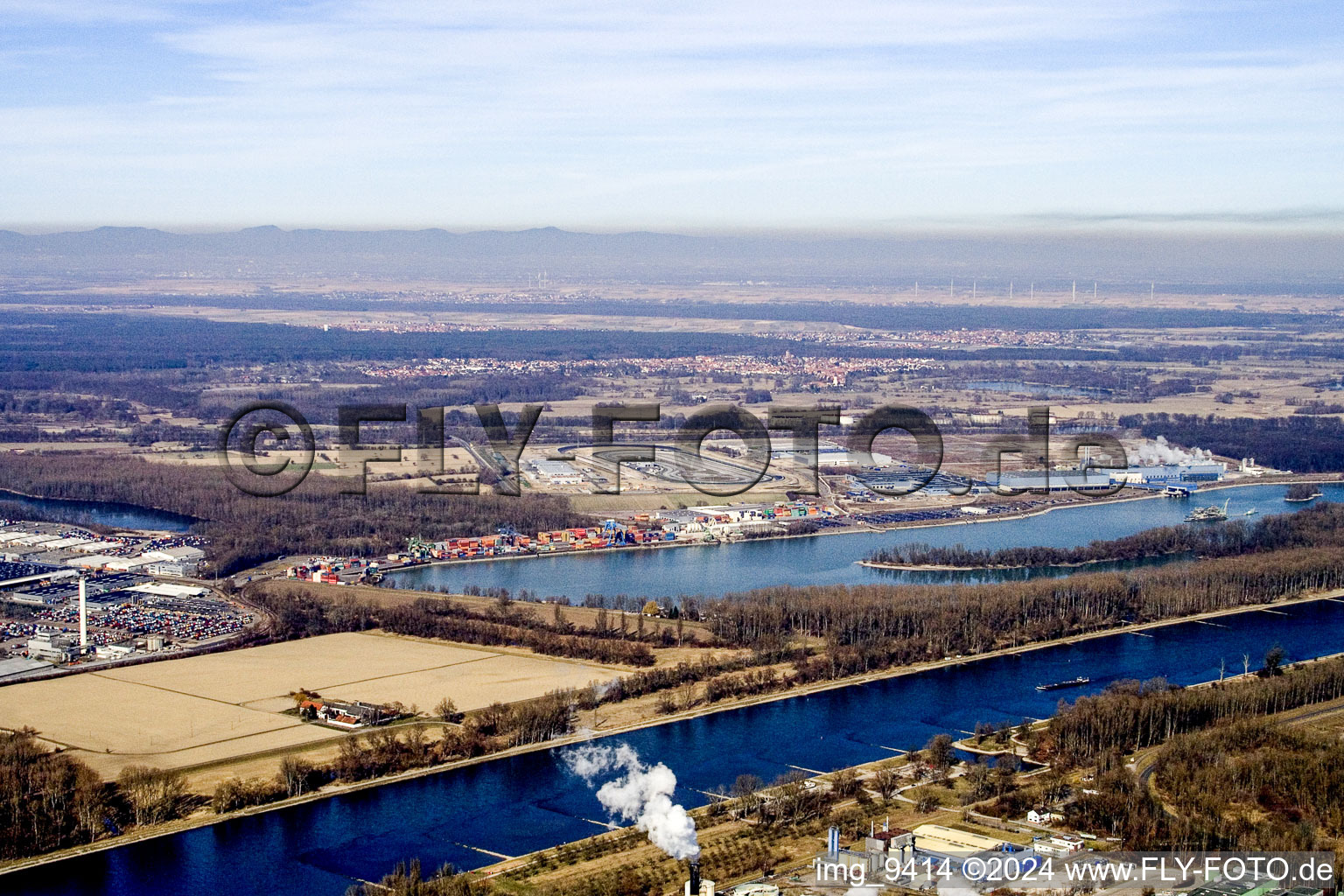 Vue oblique de Daimler de l'Est à le quartier Maximiliansau in Wörth am Rhein dans le département Rhénanie-Palatinat, Allemagne