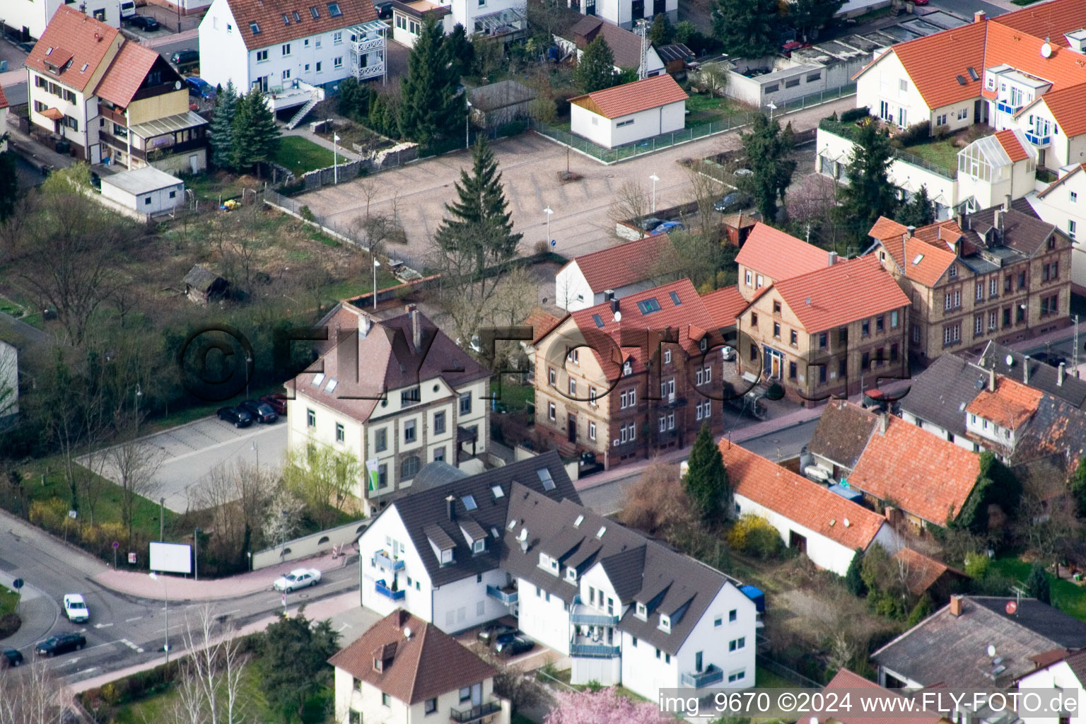 Vue d'oiseau de Kandel dans le département Rhénanie-Palatinat, Allemagne