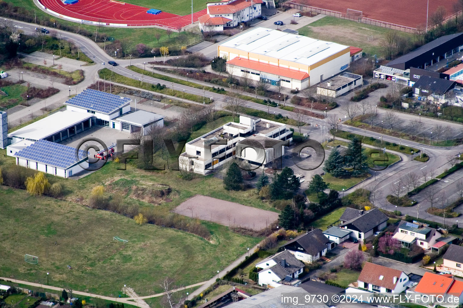Vue aérienne de Association des Mairies à Offenbach an der Queich dans le département Rhénanie-Palatinat, Allemagne