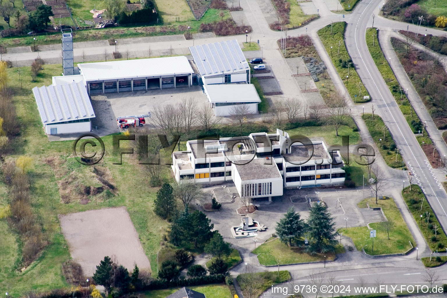 Vue aérienne de Association des Mairies à Offenbach an der Queich dans le département Rhénanie-Palatinat, Allemagne