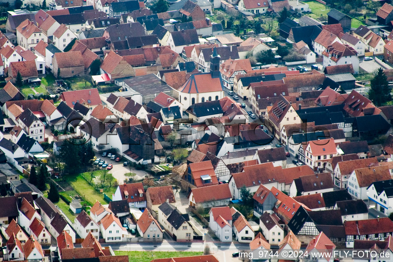 Offenbach an der Queich dans le département Rhénanie-Palatinat, Allemagne vue du ciel