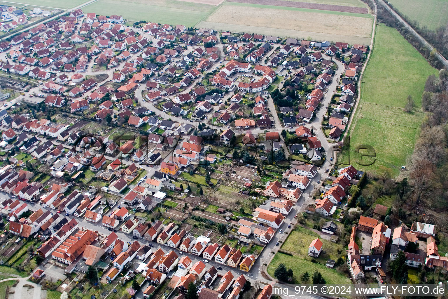 Vue aérienne de Queichtalring à le quartier Offenbach in Offenbach an der Queich dans le département Rhénanie-Palatinat, Allemagne