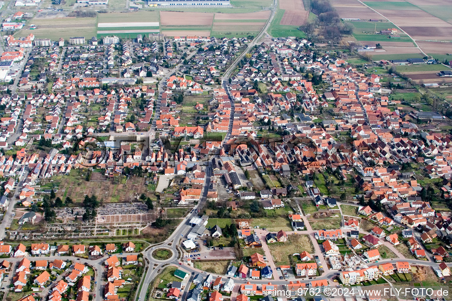 Quartier Offenbach in Offenbach an der Queich dans le département Rhénanie-Palatinat, Allemagne d'en haut