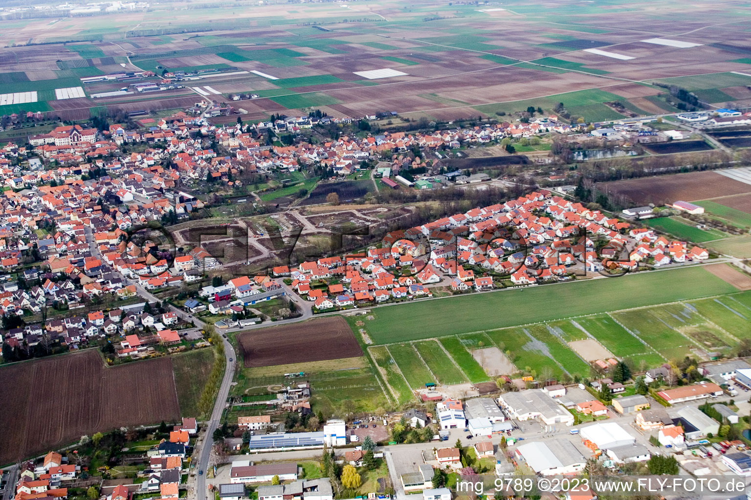 Vue d'oiseau de Quartier Herxheim in Herxheim bei Landau dans le département Rhénanie-Palatinat, Allemagne