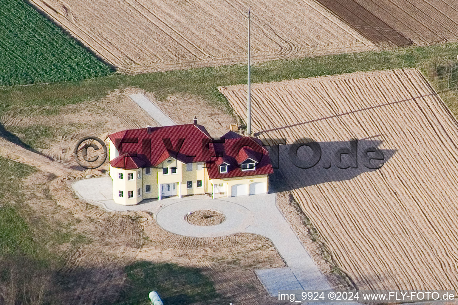 Photographie aérienne de Hatzenbühl dans le département Rhénanie-Palatinat, Allemagne