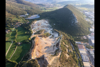 Photographie aérienne de Buco Del Frate à Paitone dans le département Brescia, Italie