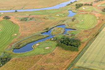 Photographie aérienne de Club de golf Büsum Dithmarschen eV à Warwerort dans le département Schleswig-Holstein, Allemagne