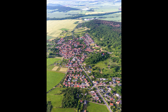 Vue aérienne de Quartier Seebergen in Drei Gleichen dans le département Thuringe, Allemagne