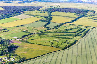 Vue aérienne de Club de golf de Thuringe Drei Gleichen Mühlberg eV à le quartier Mühlberg in Drei Gleichen dans le département Thuringe, Allemagne
