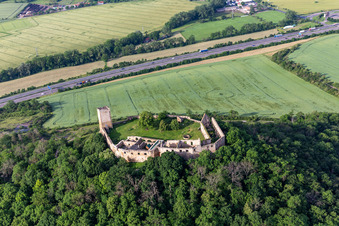 Château de Gleichen à le quartier Wandersleben in Drei Gleichen dans le département Thuringe, Allemagne depuis l'avion