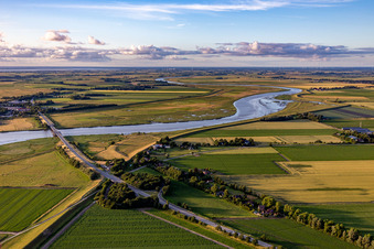 Vue aérienne de Pont Eider à Tönning à Tönning dans le département Schleswig-Holstein, Allemagne