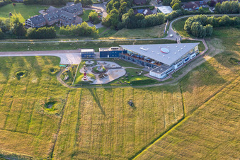 Vue aérienne de Multimar Wattforum à Tönning dans le département Schleswig-Holstein, Allemagne