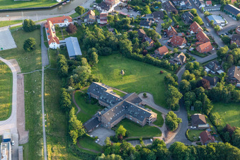 Vue aérienne de Maison Paul Gerhard à Tönning dans le département Schleswig-Holstein, Allemagne