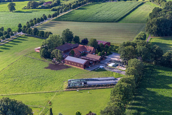 Vue aérienne de Melkschöppken de Lanfer à le quartier Tungerloh-Pröbsting in Gescher dans le département Rhénanie du Nord-Westphalie, Allemagne
