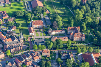 Vue aérienne de Serrure de sport Velen à le quartier Velen-Dorf in Velen dans le département Rhénanie du Nord-Westphalie, Allemagne