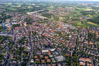 Vue aérienne de Josefstraße depuis l'ouest à Stadtlohn dans le département Rhénanie du Nord-Westphalie, Allemagne