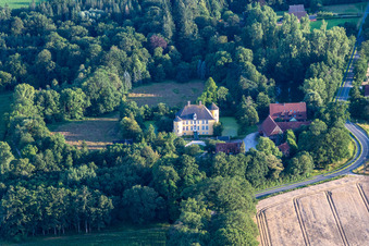 Vue aérienne de Hôtel Schloss Diepenbrock à Bocholt dans le département Rhénanie du Nord-Westphalie, Allemagne