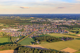 Vue aérienne de De l'ouest à Rhede dans le département Rhénanie du Nord-Westphalie, Allemagne