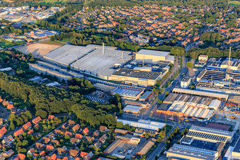 Vue aérienne de Zone industrielle à la gare avec Irisette GmbH & Co. KG, Vesuvius GmbH et BIERBAUM UNTERNEHMENSGRUPPE GMBH à Borken dans le département Rhénanie du Nord-Westphalie, Allemagne