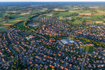Vue aérienne de Du nord à le quartier Ramsdorf in Velen dans le département Rhénanie du Nord-Westphalie, Allemagne