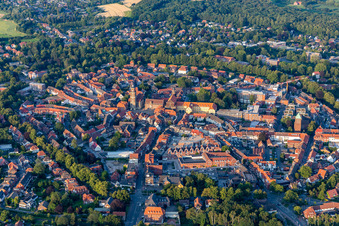 Vue aérienne de Vue des rues et des maisons dans les quartiers résidentiels à le quartier Coesfeld-Stadt in Coesfeld dans le département Rhénanie du Nord-Westphalie, Allemagne