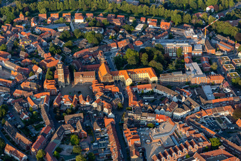 Vue aérienne de Marché avec Saint-Lambert et ancien palais de la ville à Coesfeld dans le département Rhénanie du Nord-Westphalie, Allemagne
