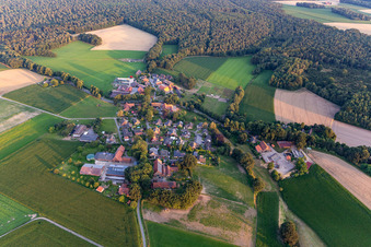 Vue aérienne de Du nord-est à le quartier Holtwick in Haltern am See dans le département Rhénanie du Nord-Westphalie, Allemagne