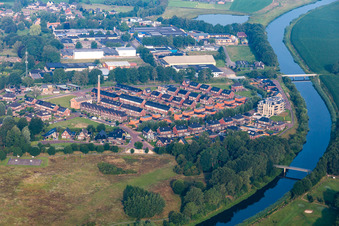 Vue aérienne de Promenade de Maat à Eibergen dans le département Gueldre, Pays-Bas