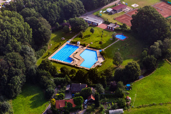 Vue aérienne de Piscine extérieure à Velen dans le département Rhénanie du Nord-Westphalie, Allemagne