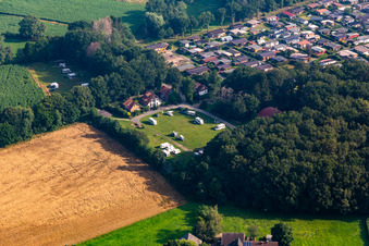 Aire de loisirs de Waldvelen, vente familiale der Buss à Velen dans le département Rhénanie du Nord-Westphalie, Allemagne d'un drone