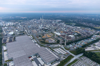 Vue aérienne de Métro Central Logistique, Parc Chimique Marl à le quartier Chemiezone in Marl dans le département Rhénanie du Nord-Westphalie, Allemagne