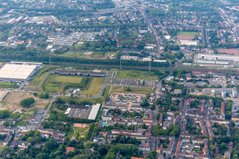 Vue aérienne de Centre logistique Febi Bilstein à le quartier Gelsenkirchen-Bulmke-Hüllen in Gelsenkirchen dans le département Rhénanie du Nord-Westphalie, Allemagne