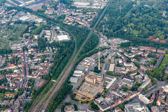 Vue aérienne de Tour de transmission sur la Feldhofstrasse à le quartier Gelsenkirchen-Bulmke-Hüllen in Gelsenkirchen dans le département Rhénanie du Nord-Westphalie, Allemagne