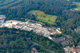Vue aérienne de Hermann Schmidt, Technologie radio et d'entraînement Ansonic, Berding Beton, Fleischhof Rasting à le quartier Kupferdreh in Essen dans le département Rhénanie du Nord-Westphalie, Allemagne