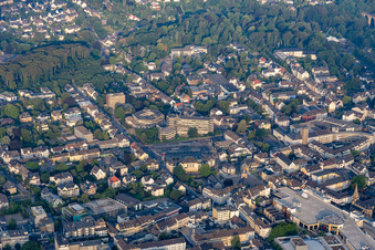 Vue aérienne de Centre-ville à Velbert dans le département Rhénanie du Nord-Westphalie, Allemagne