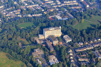 Vue aérienne de Hôpital Cellitinnen Saint-Esprit à le quartier Longerich in Köln dans le département Rhénanie du Nord-Westphalie, Allemagne