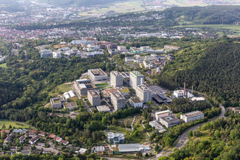 Vue aérienne de Campus universitaire Tübingen sur la Schnarrenbergstraße à Tübingen dans le département Bade-Wurtemberg, Allemagne