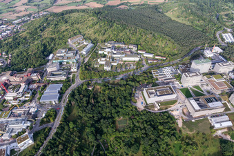 Vue aérienne de Terrain de la clinique universitaire et campus de l'université à Tübingen dans le département Bade-Wurtemberg, Allemagne
