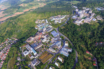 Vue oblique de Clinique BG, Université et Hôpital universitaire Tübingen à Tübingen dans le département Bade-Wurtemberg, Allemagne