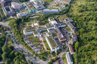 Clinique des accidents BG Tübingen à Tübingen dans le département Bade-Wurtemberg, Allemagne du point de vue du drone