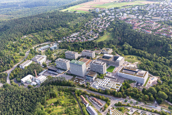 Université Tübingen à Tübingen dans le département Bade-Wurtemberg, Allemagne du point de vue du drone