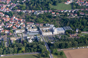 Vue aérienne de Zone industrielle et création d'entreprise Alte Weberei avec Egeria GmbH et Bär-Tiger-Wolf à le quartier Lustnau in Tübingen dans le département Bade-Wurtemberg, Allemagne
