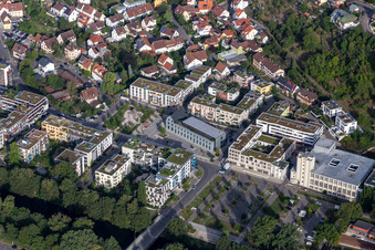 Vue aérienne de Zone industrielle et création d'entreprise Alte Weberei avec Egeria GmbH et Bär-Tiger-Wolf à le quartier Lustnau in Tübingen dans le département Bade-Wurtemberg, Allemagne