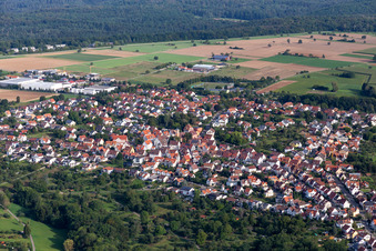 Vue aérienne de Vue d'ensemble de la ville depuis le sud à le quartier Pfrondorf in Tübingen dans le département Bade-Wurtemberg, Allemagne