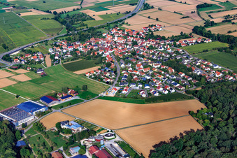 Vue aérienne de Du sud à le quartier Jettenburg in Kusterdingen dans le département Bade-Wurtemberg, Allemagne