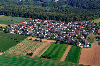 Vue aérienne de Du sud à le quartier Wankheim in Kusterdingen dans le département Bade-Wurtemberg, Allemagne