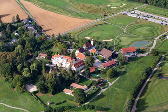 Vue aérienne de Terrain du terrain de golf Golfclub Schloss Kressbach à Kressbach à le quartier Kreßbach in Tübingen dans le département Bade-Wurtemberg, Allemagne