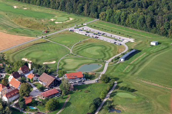Vue aérienne de Club de golf Schloss Kressbach à le quartier Kreßbach in Tübingen dans le département Bade-Wurtemberg, Allemagne