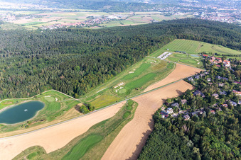 Club de golf Schloss Kressbach à le quartier Kreßbach in Tübingen dans le département Bade-Wurtemberg, Allemagne depuis l'avion