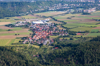 Vue aérienne de Du sud à le quartier Weilheim in Tübingen dans le département Bade-Wurtemberg, Allemagne